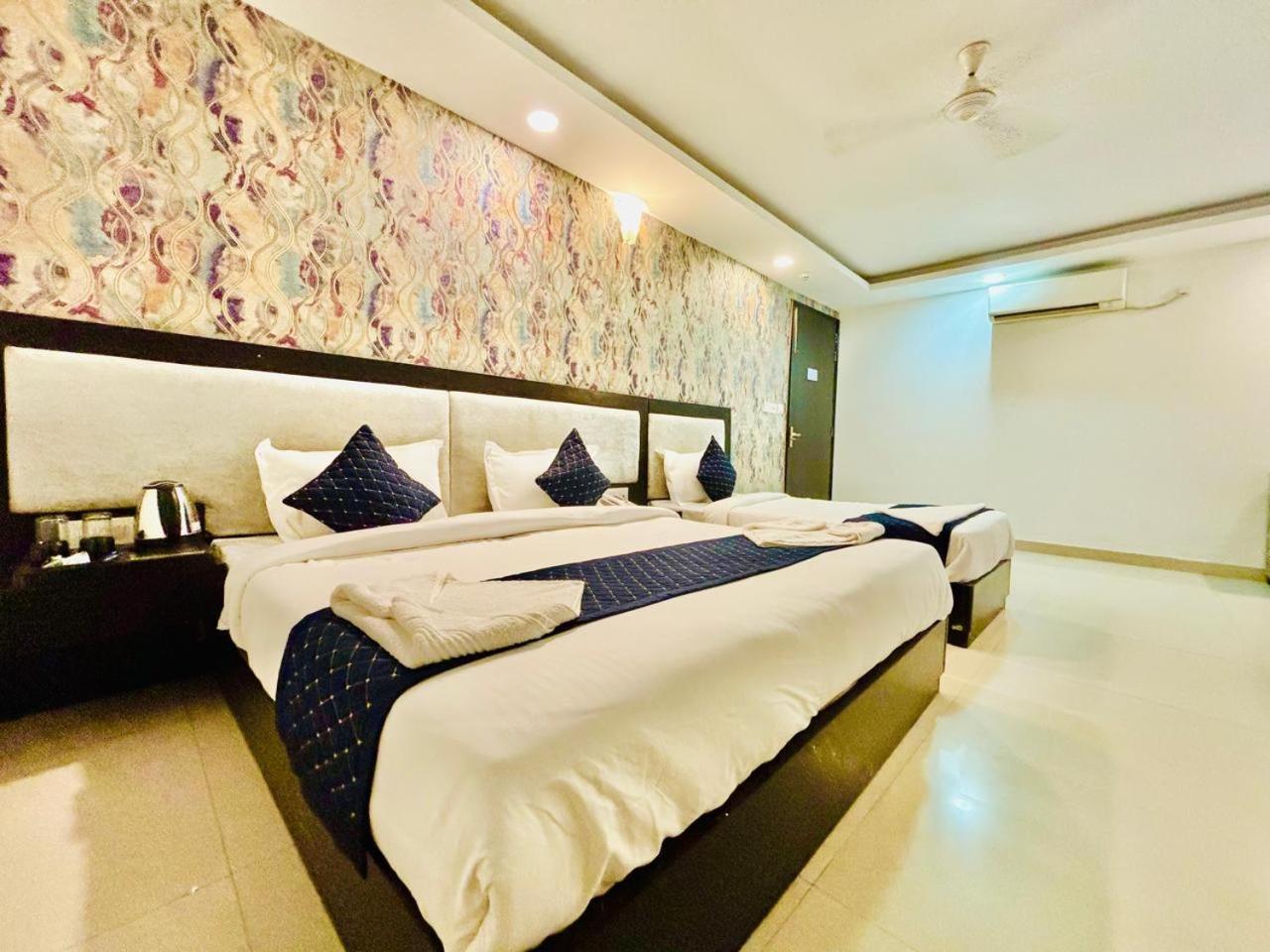 The Bellwood Suites Near Igi Airport New Delhi Luaran gambar